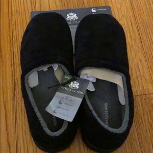 Brand New Royal Class Men’s Slippers 9/10